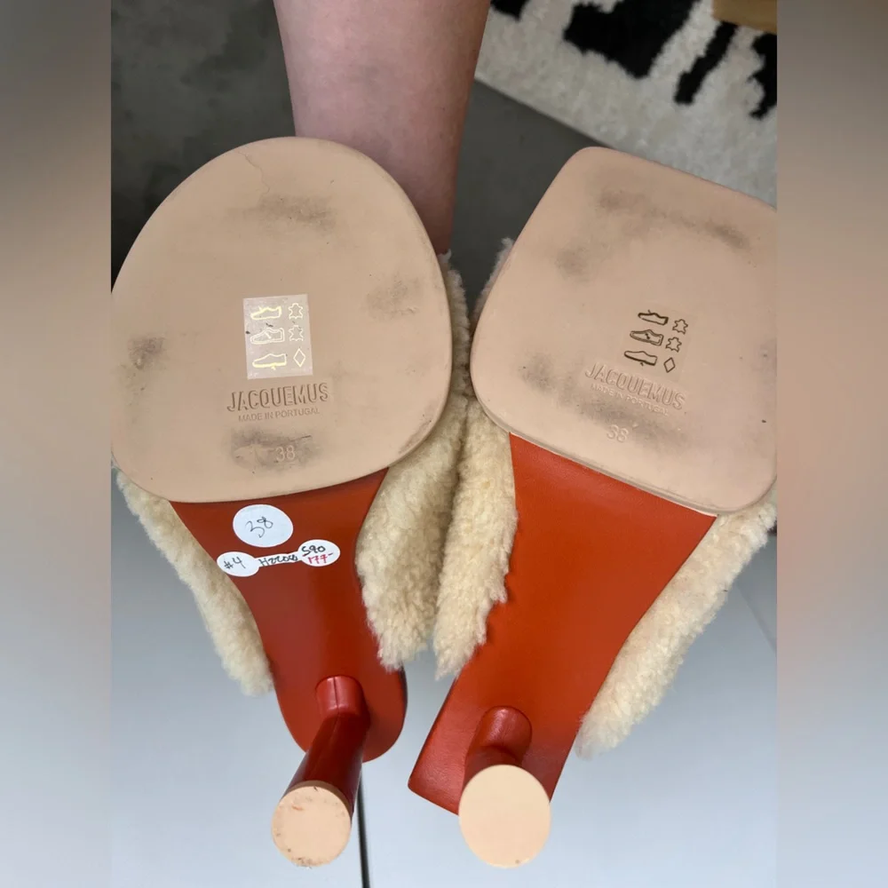 JACQUEMUS Les Mules Carre Rond Sherpa Heels - Picture 6 of 6